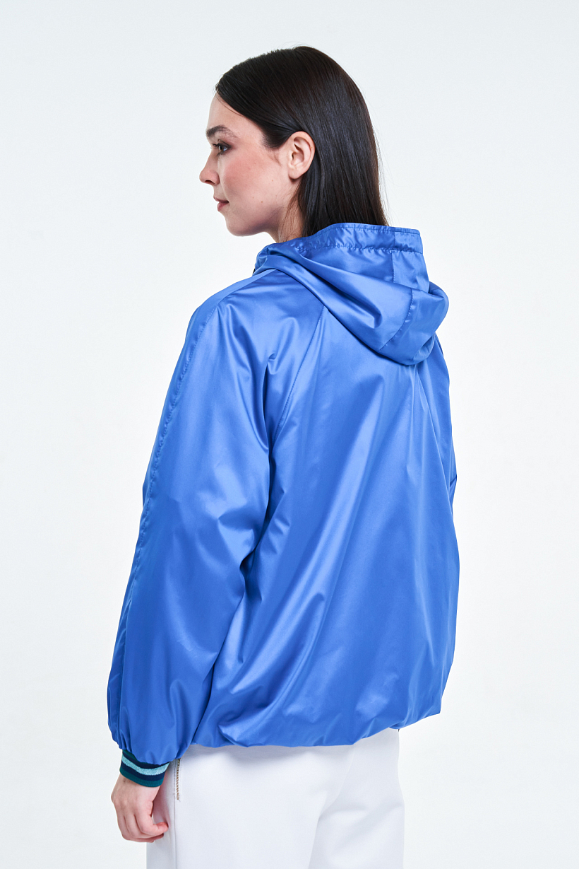 Куртка-ветровка с капюшоном синяя